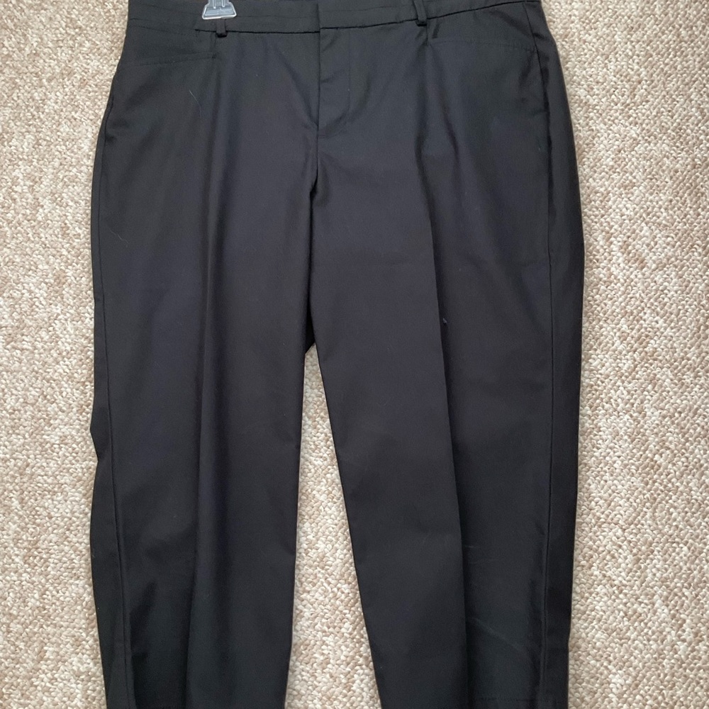 Dockers khaki capris